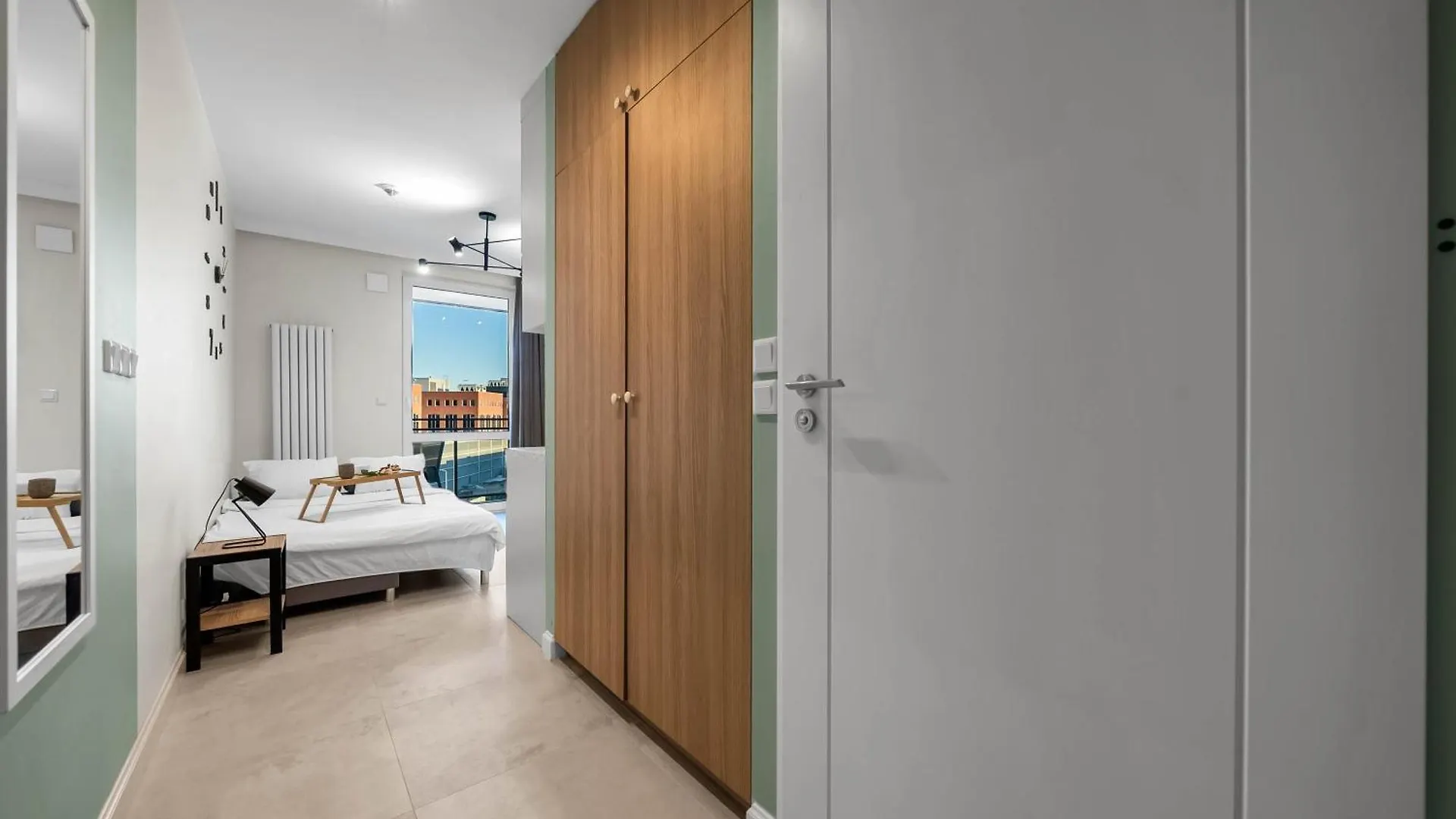 Apartment Wiktoryn Studio - Balcony, Gym & Sauna - By Rentujemy Warsaw